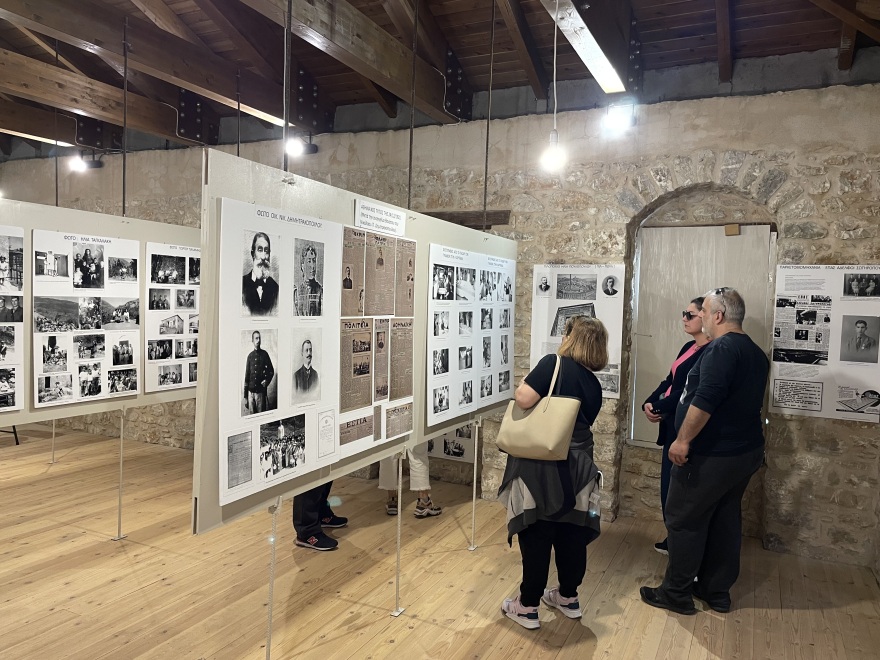 Καρύταινα: Το παρελθόν της αναβιώνει μέσα από μια έκθεση ασπρόμαυρης φωτογραφίας