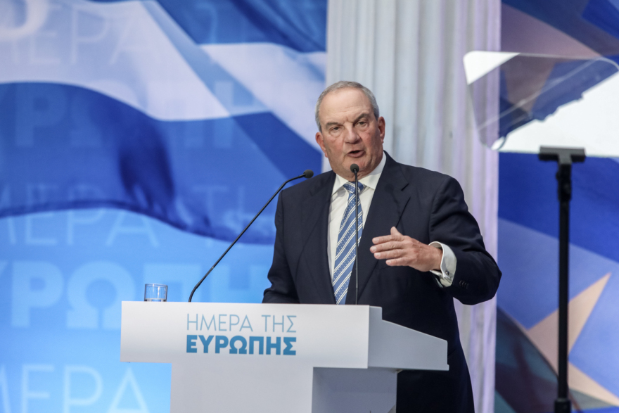 Ζάππειο: Μήνυμα νίκης από Σαμαρά, Καραμανλή και Μητσοτάκη στην εκδήλωση της ΝΔ