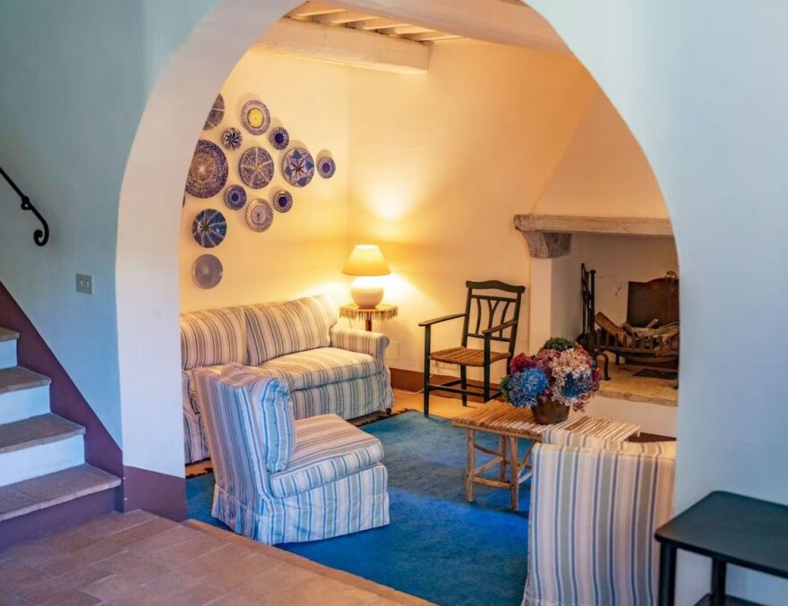 Ιταλία: Zευγάρι έψαχνε να αγοράσει σπίτι και στο τέλος πήρε μεσαιωνικό κάστρο - Δείτε φωτογραφίες