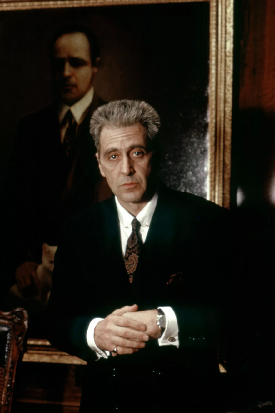 Γιατί οι γαλαζοαίματοι, οι μαφιόζοι, οι ράπερς και οι… νάρκισσοι φορούν δαχτυλίδι στο μικρό δάχτυλο