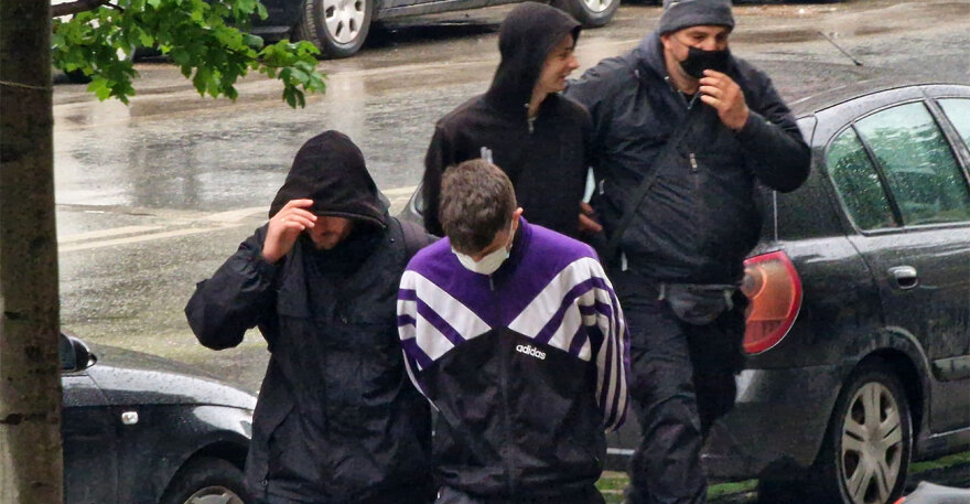 Θεσσαλονίκη: Γκράφιτι με φωτιά έκαναν οι δύο παρκουρίστες που έκαψαν δύο μαγαζιά