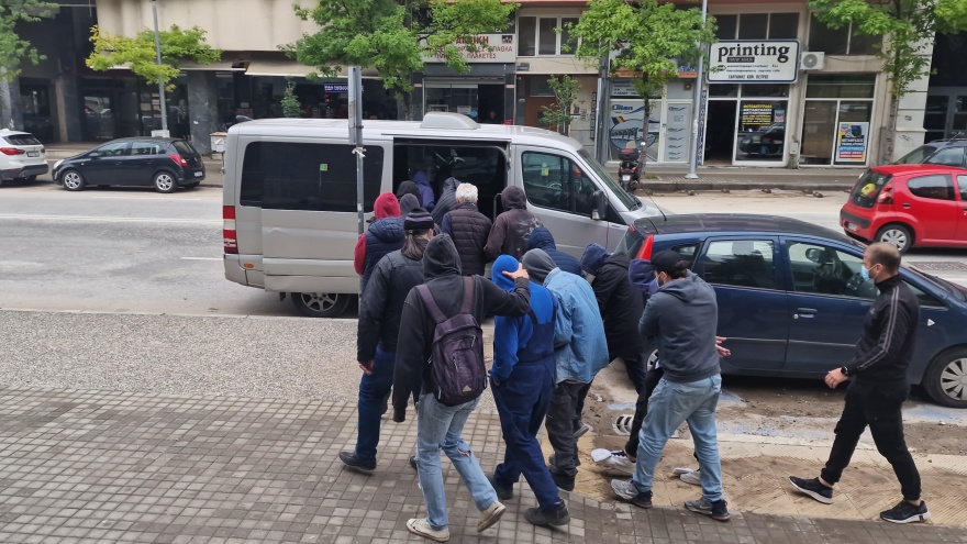 Θεσσαλονίκη: Δίωξη για δύο κακουργήματα στους 10 συλληφθέντες με τα 105 κιλά κοκαΐνης