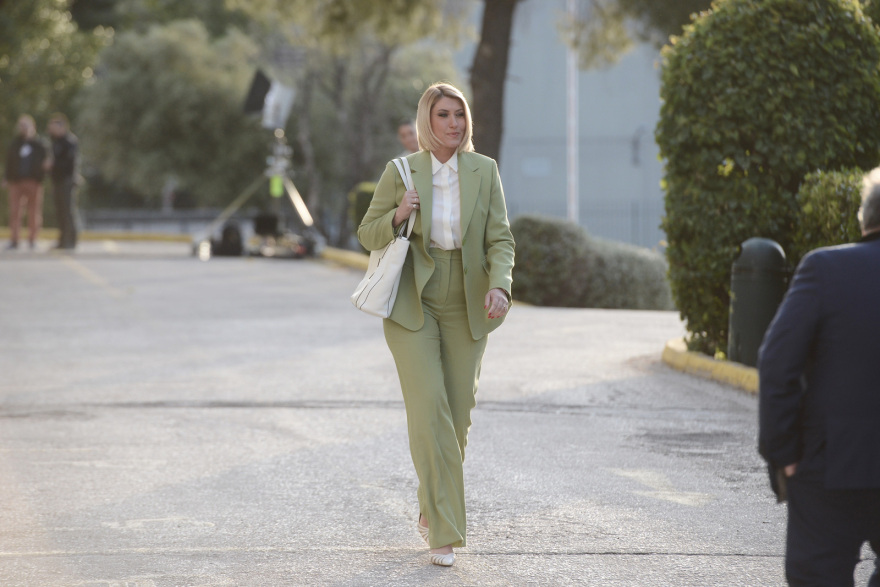 Ντιμπέιτ - Ραδιομέγαρο της ΕΡΤ: Οι εμφανίσεις και οι δηλώσεις των δημοσιογράφων