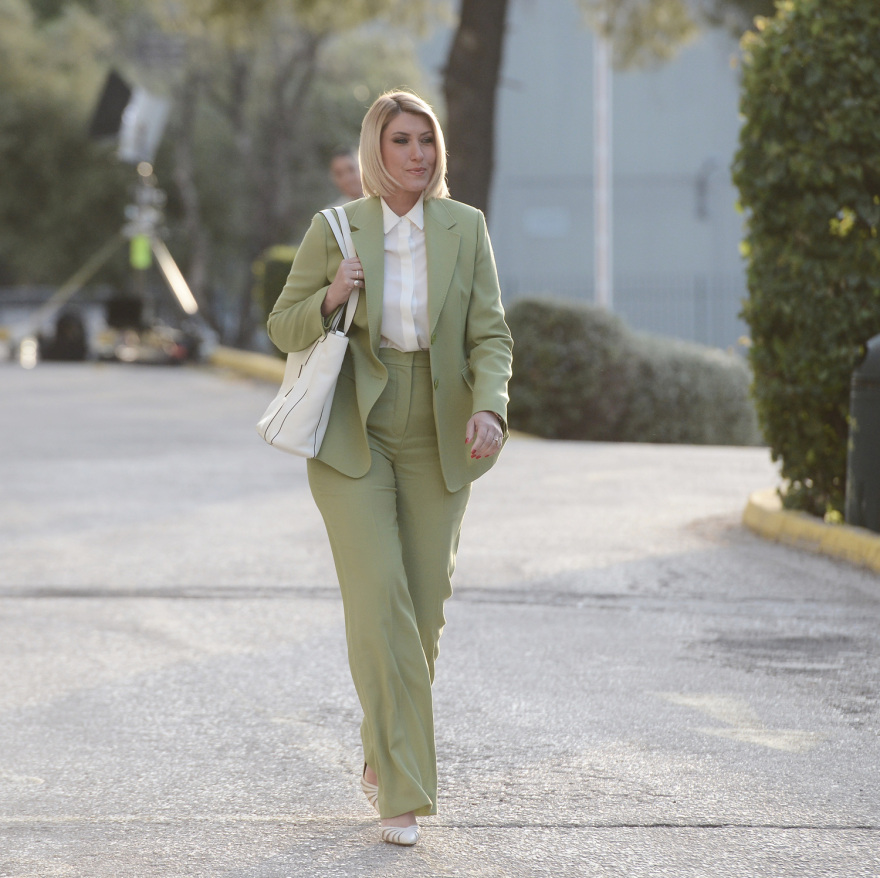 Εκλογές 2023 - Οι ενδυματολογικές επιλογές των δημοσιογράφων που συμμετείχαν στο ντιμπέιτ 