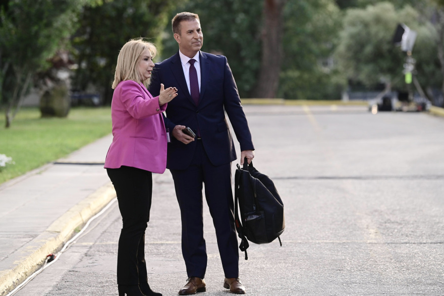 Εκλογές 2023 - Οι ενδυματολογικές επιλογές των δημοσιογράφων που συμμετείχαν στο ντιμπέιτ 