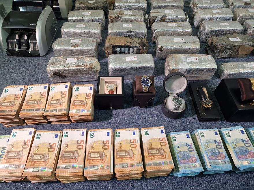 Θεσσαλονίκη-Κοκαΐνη: Τα 11 εκατ. ευρώ, οι μπανάνες και ο «γιατρός» του κυκλώματος