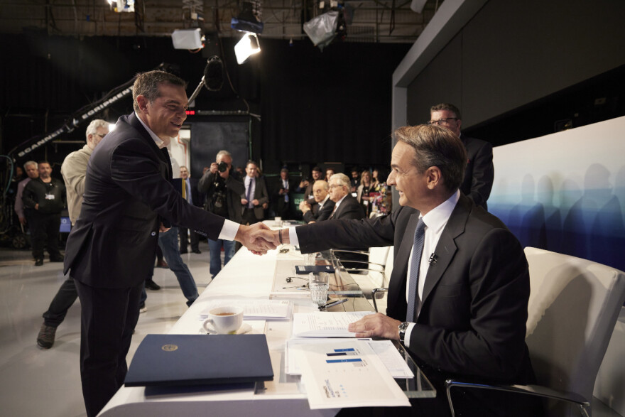 Εκλογές 2023 - Ντιμπέιτ: Η γκλίτσα του ΚΚΕ για τον Τσίπρα και η Παναγία γκέισα - Οι 7 ατάκες από την τηλεμαχία των αρχηγών