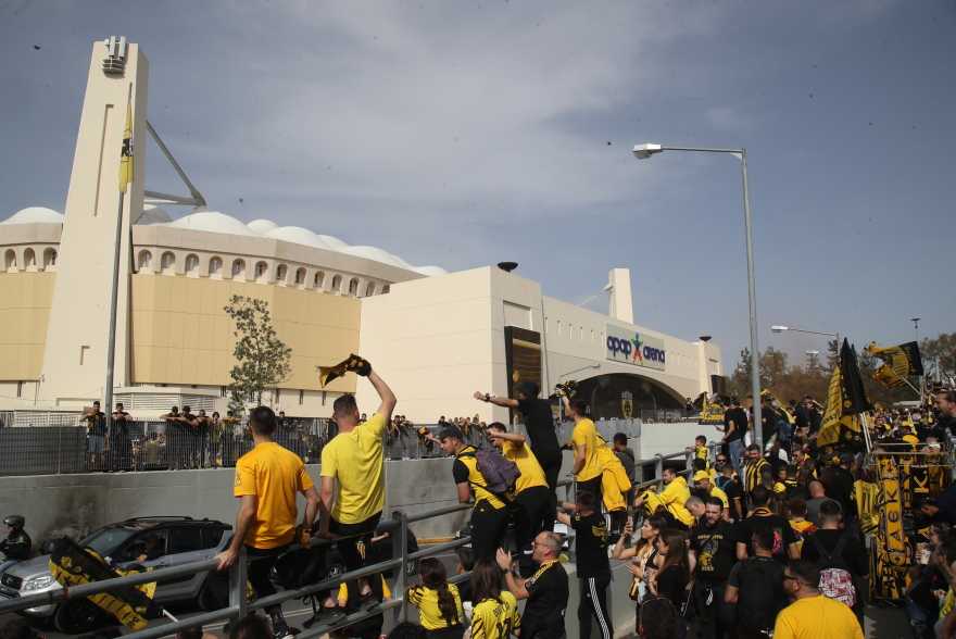 ΑΕΚ: Χιλιάδες οπαδοί έξω από την OPAP Arena για το παιχνίδι-τίτλου με τον Βόλο - Γιορτή μέσα στο γήπεδο 