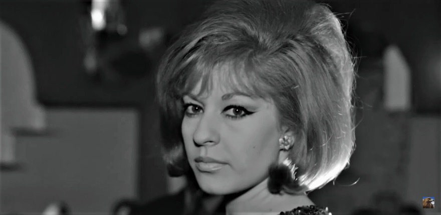 Μαίρη Αλεξοπούλου: Έγινε γνωστή σαν τραγουδίστρια, έφυγε σαν μοναχή - Η τραγική ιστορία της 