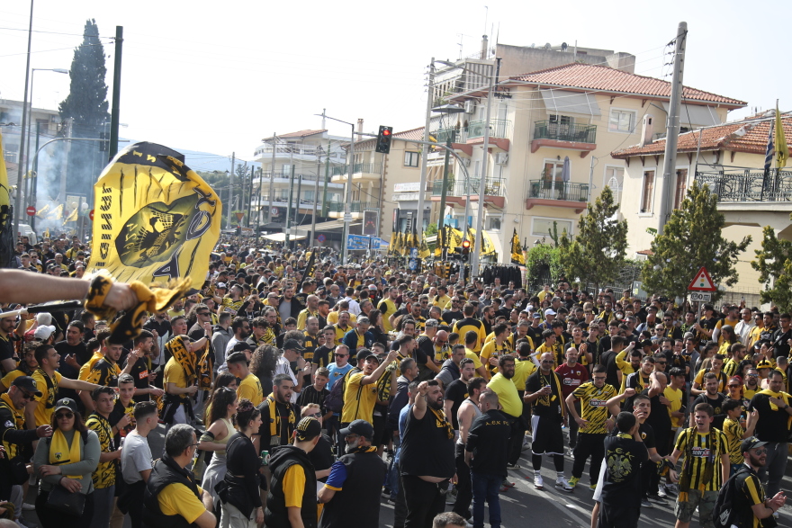  ΑΕΚ: Χιλιάδες οπαδοί έξω από την OPAP Arena για το παιχνίδι-τίτλου με τον Βόλο - Γιορτή μέσα στο γήπεδο 