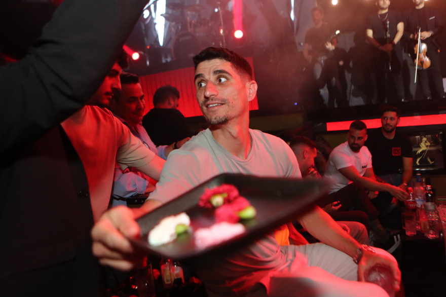 ΑΕΚ φιέστα: Το πάρτι της πρωταθλήτριας Ένωσης σε Αργυρό και Ρουβά μέχρι το πρωί