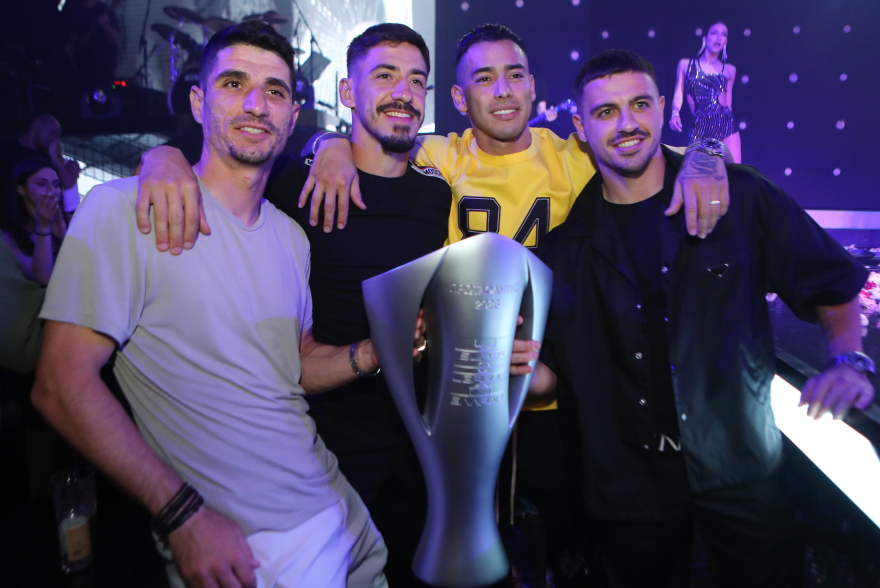 ΑΕΚ φιέστα: Το πάρτι της πρωταθλήτριας Ένωσης σε Αργυρό και Ρουβά μέχρι το πρωί