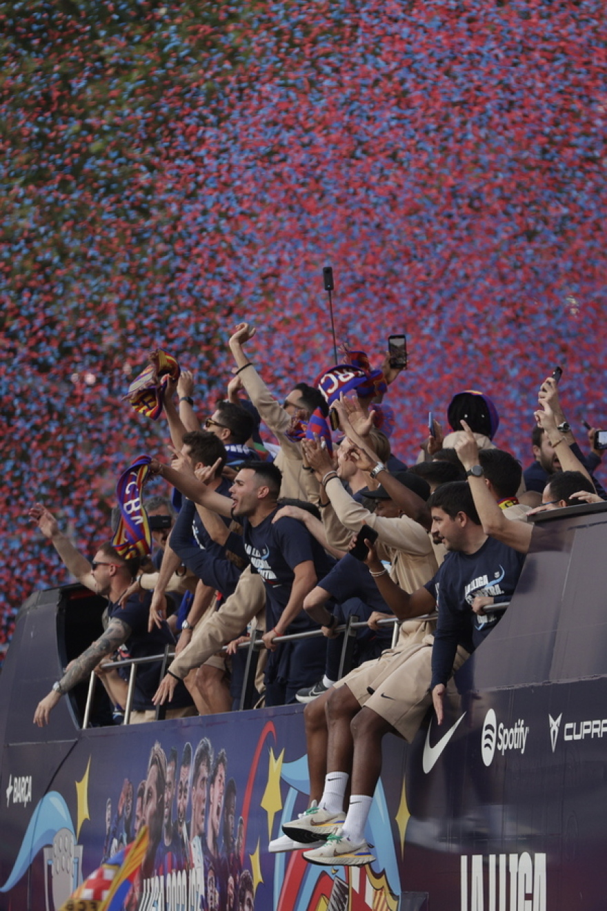 Μπαρτσελόνα: «Σκουντέτο πάρτι» με παρέλαση στη Βαρκελώνη - Δείτε βίντεο και φωτογραφίες