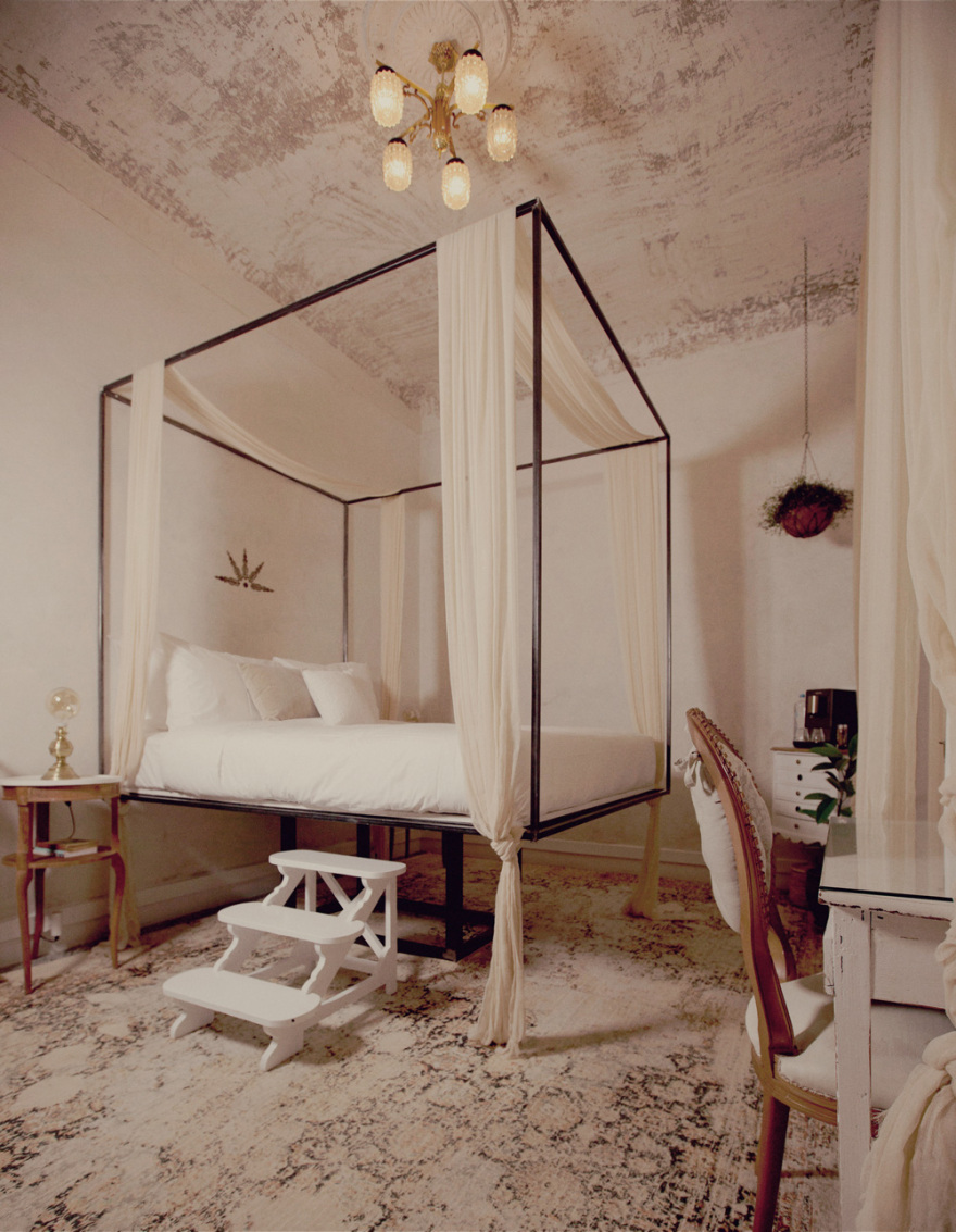 «Νέα ζωή» για ένα κτίριο του ’20 και ένα του ’50 σε Κολωνάκι και Ψυρρή 