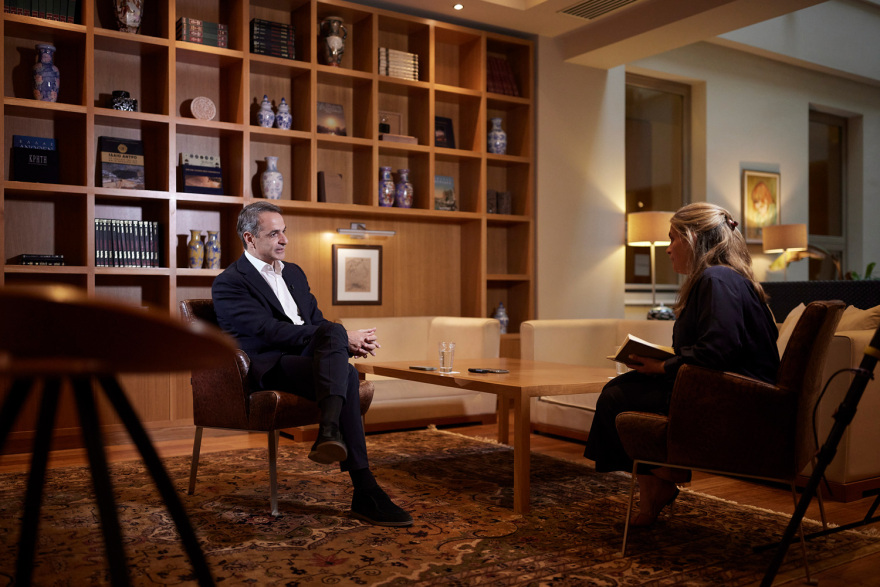 Εκλογές 2023 - Μητσοτάκης στο Reuters: Ξέρω ότι πολλοί Έλληνες τα βγάζουν δύσκολα πέρα - Να στηρίξουμε τους πιο ευάλωτους