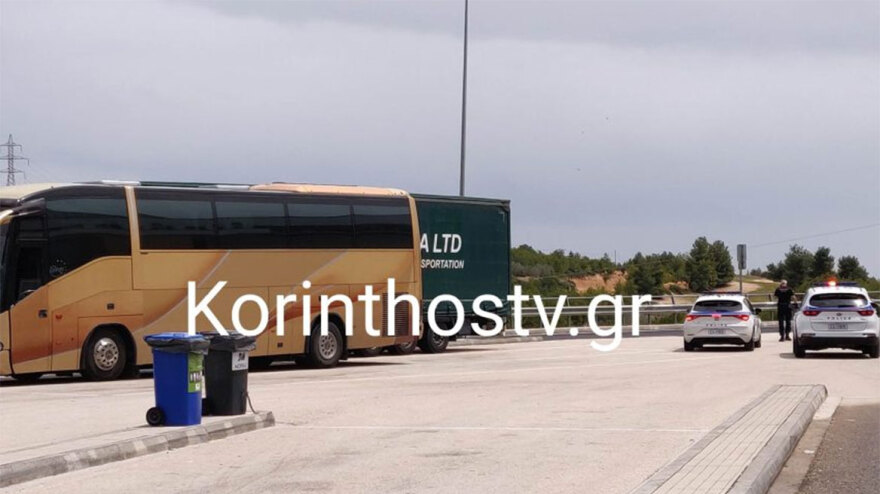 Αναστάτωση από καπνούς σε πούλμαν που μετέφερε μαθητές στο Σπαθοβούνι