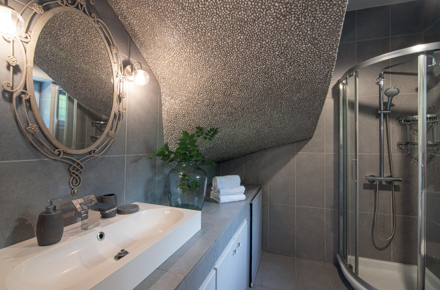 Ντένη Βαχλιώτη: Στο καταφύγιο της ατόφιας αρχοντιάς