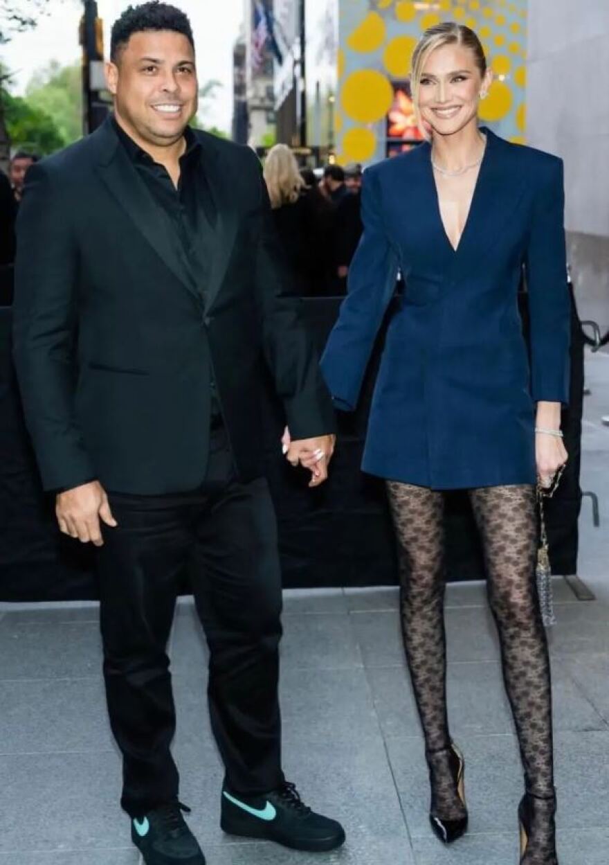 Ρονάλντο: Περήφανος για την «καυτή» σύζυγό του που έγινε εξώφυλλο στη Vogue 