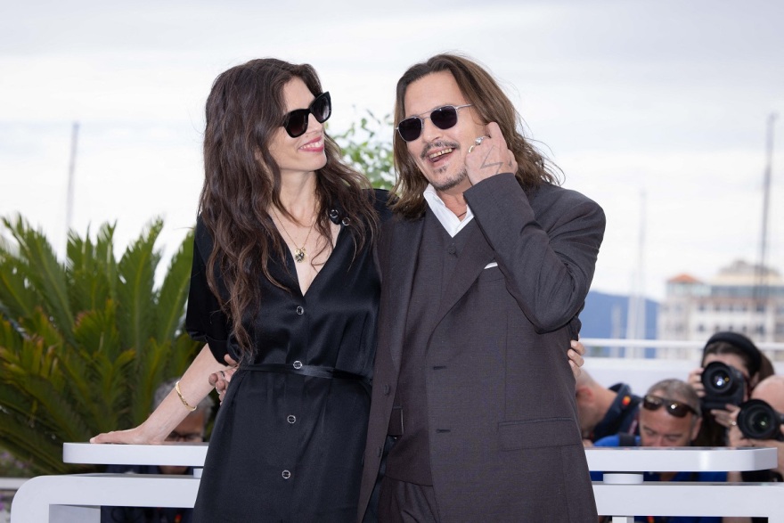 Τζόνι Ντεπ: Η εμφάνισή του στην προγραμματισμένη φωτογράφιση για το «Jeanne du Barry» στις Κάννες