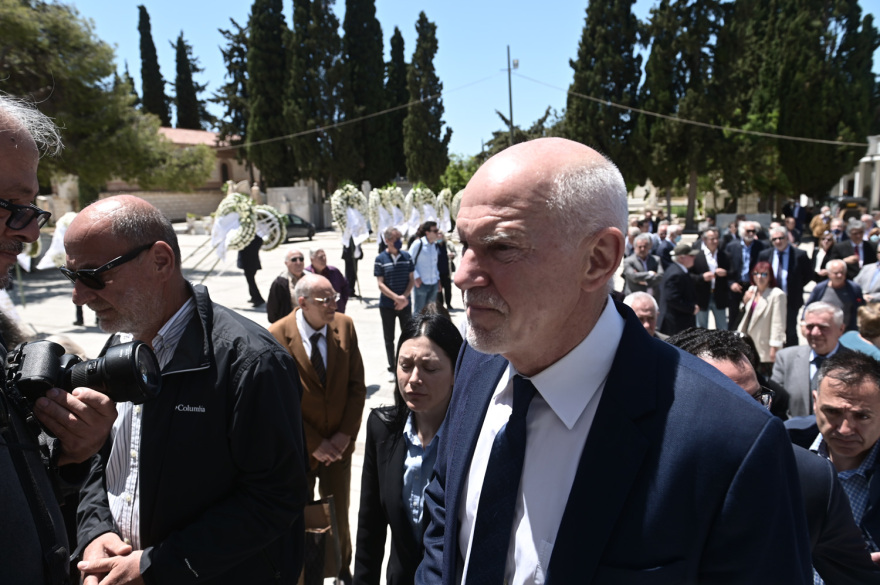 Θανάσης Τσούρας: Το τελευταίο «αντίο» στο ιστορικό στέλεχος του ΠΑΣΟΚ 