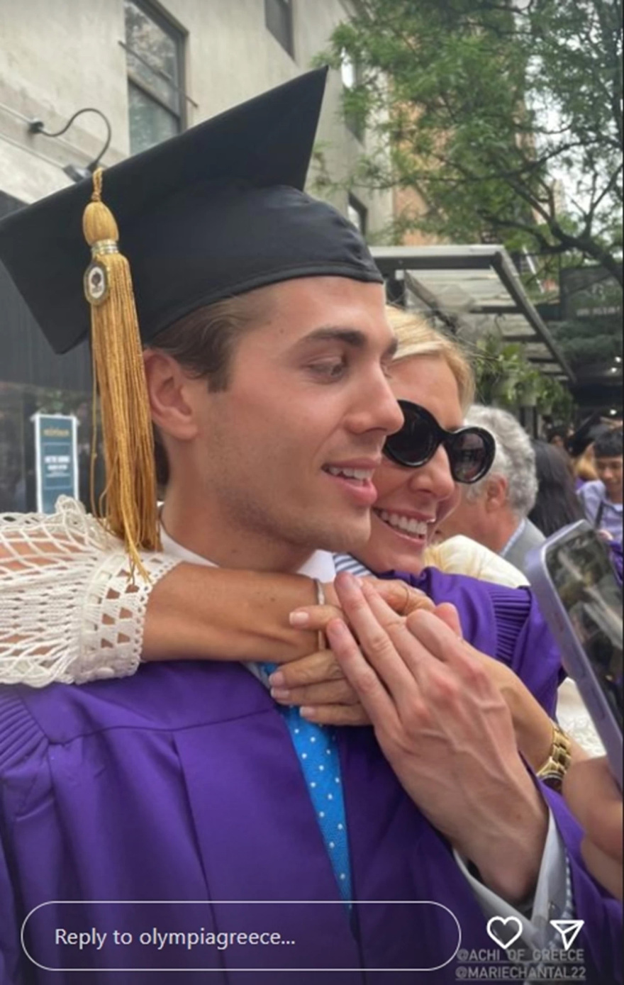 Νέα Υόρκη: Στην αποφοίτηση του γιου τους Αχιλλέα ο Παύλος και η Μαρί Σαντάλ - Δείτε φωτογραφίες