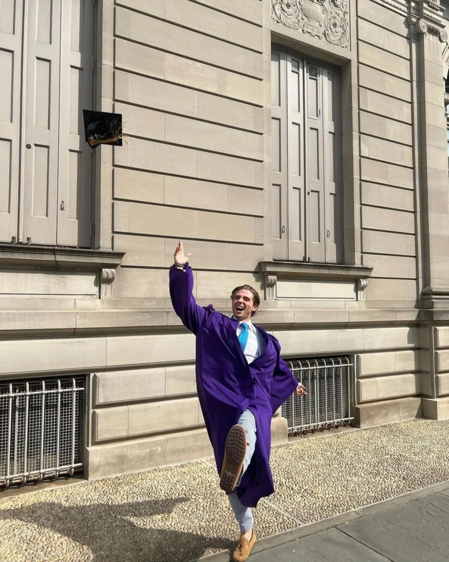 Νέα Υόρκη: Στην αποφοίτηση του γιου τους Αχιλλέα ο Παύλος και η Μαρί Σαντάλ - Δείτε φωτογραφίες