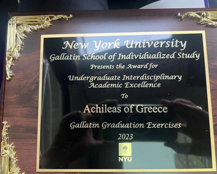 Νέα Υόρκη: Στην αποφοίτηση του γιου τους Αχιλλέα ο Παύλος και η Μαρί Σαντάλ - Δείτε φωτογραφίες