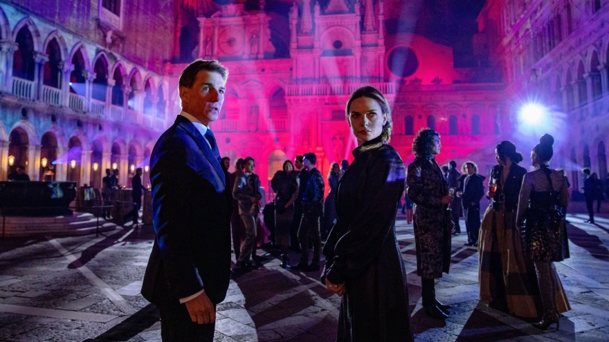 Τομ Κρουζ: Παίρνει τον έλεγχο στο νέο τρέιλερ του «Mission Impossible 7»