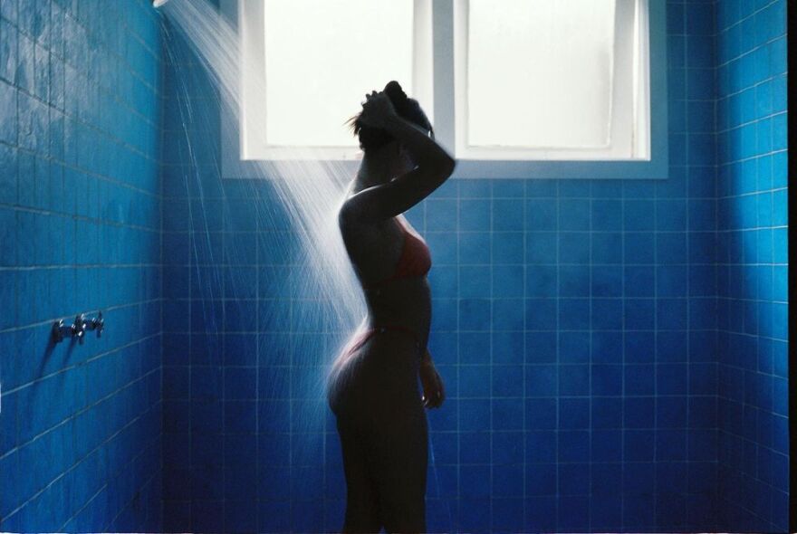 Έμιλι Ραταϊκόφσκι: Ξανά γυμνή στο Instagram - Οι φωτογραφίες της στο κρεβάτι