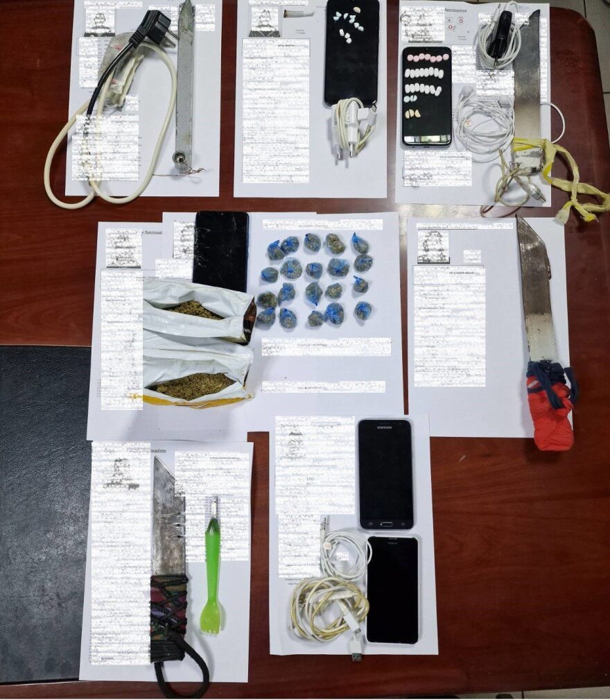 Αιφνιδιαστική έρευνα στις φυλακές Δομοκού - Βρέθηκαν ναρκωτικά, μαχαίρια και μια αυτοσχέδια λίμα 