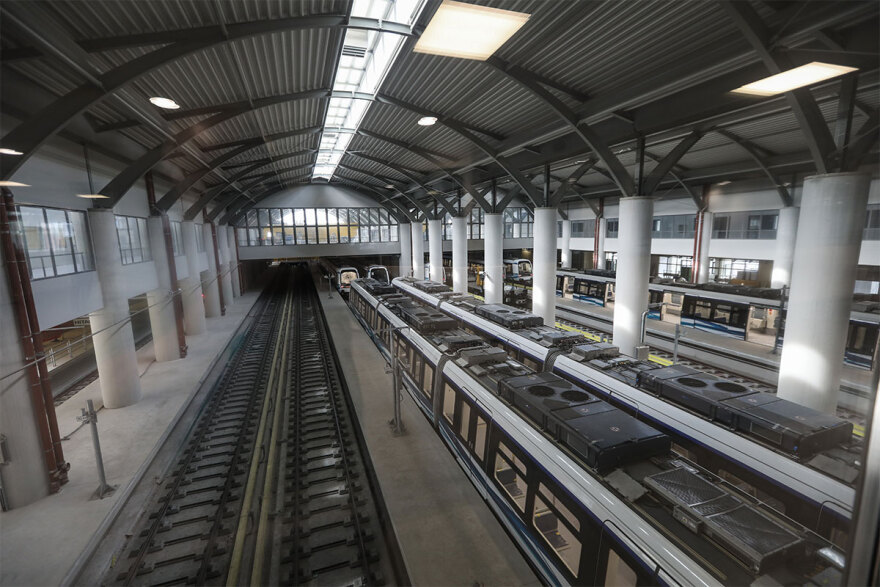 Το μετρό Θεσσαλονίκης έκανε το πρώτο δρομολόγιο με επιβάτες - Βίντεο και φωτογραφίες