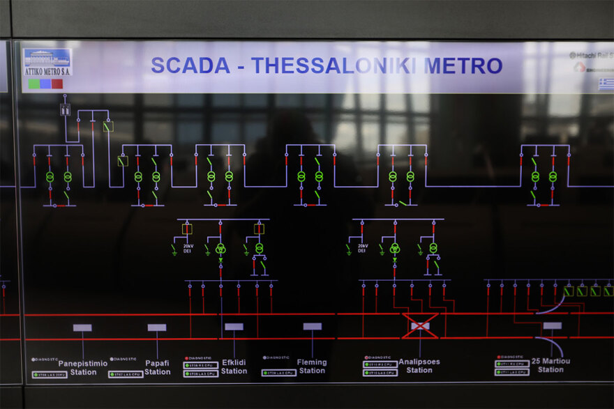 Το μετρό Θεσσαλονίκης έκανε το πρώτο δρομολόγιο με επιβάτες - Βίντεο και φωτογραφίες
