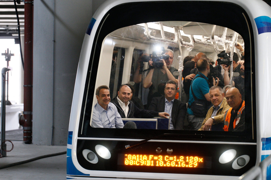 Το μετρό Θεσσαλονίκης έκανε το πρώτο δρομολόγιο με επιβάτες - Βίντεο και φωτογραφίες