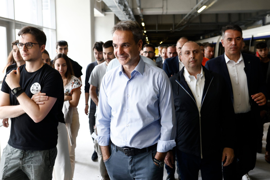 Το μετρό Θεσσαλονίκης έκανε το πρώτο δρομολόγιο με επιβάτες - Βίντεο και φωτογραφίες