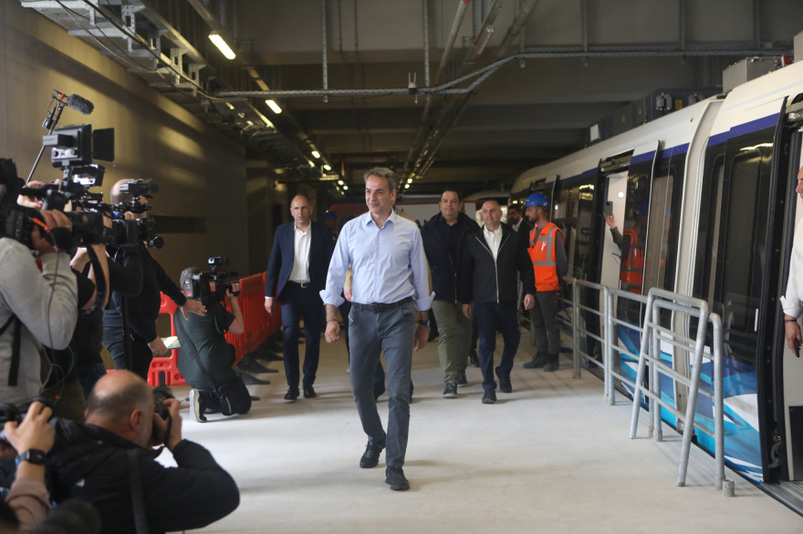 Το μετρό Θεσσαλονίκης έκανε το πρώτο δρομολόγιο με επιβάτες - Βίντεο και φωτογραφίες