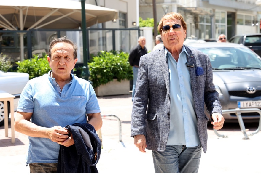 Γιάννης Βογιατζής: Με τραγούδια του, τον αποχαιρέτησαν - Δείτε βίντεο και φωτογραφίες 