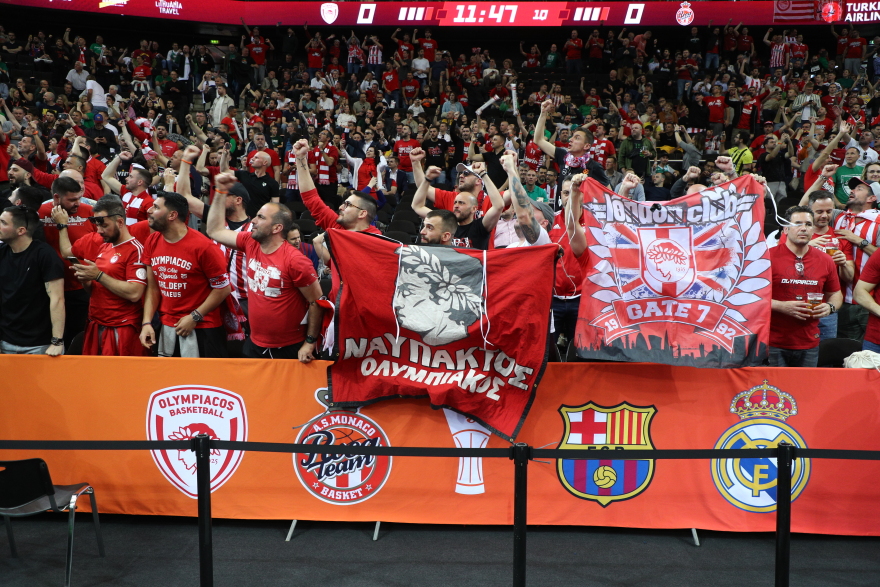 Ολυμπιακός - Euroleague: Έκλεψαν την παράσταση οι 6.000 οπαδοί του στο Κάουνας 