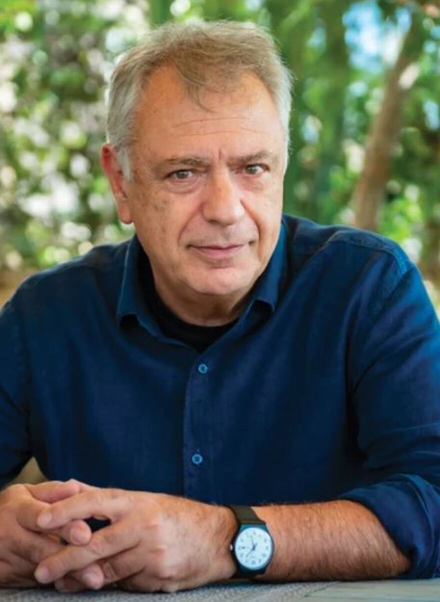 Εκλογές 2023 - Ο Κυριάκος Μητσοτάκης απαντά σε 16 καθηγητές, συγγραφείς και καλλιτέχνες