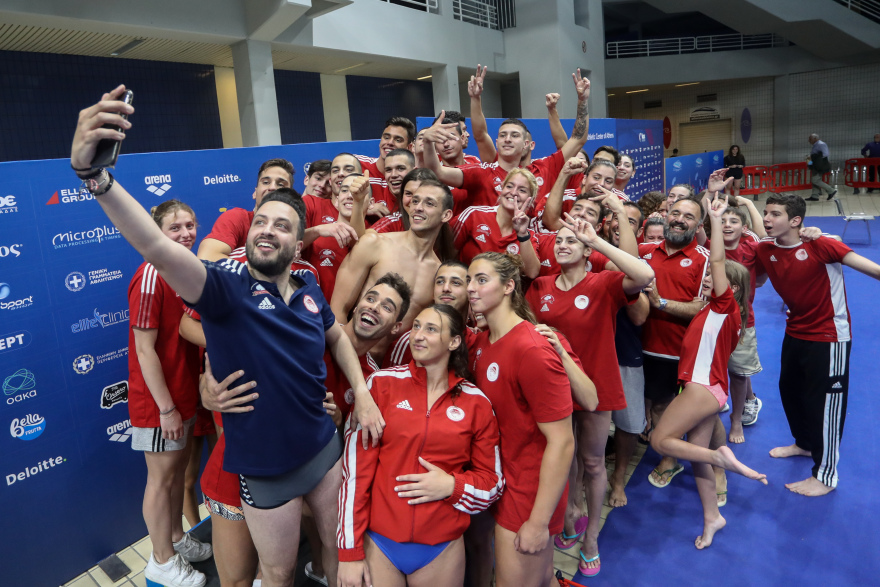  Ολυμπιακός: Πρωταθλητής Ελλάδας για 64η φορά στην κολύμβηση - Δείτε βίντεο και φωτογραφίες 