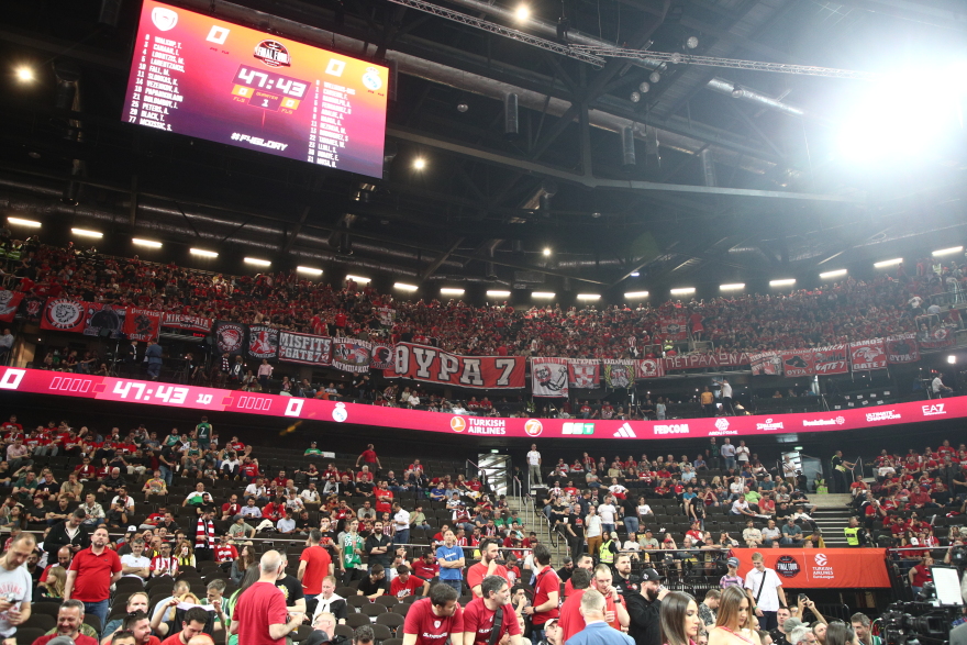 Ολυμπιακός: Κυρίαρχος ο λαός των Πειραιωτών στην αρένα του Κάουνας - Δείτε βίντεο και φωτογραφίες