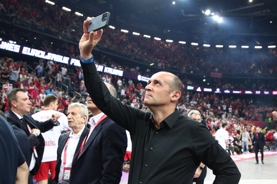 Ολυμπιακός: Κυρίαρχος ο λαός των Πειραιωτών στην αρένα του Κάουνας - Δείτε βίντεο και φωτογραφίες