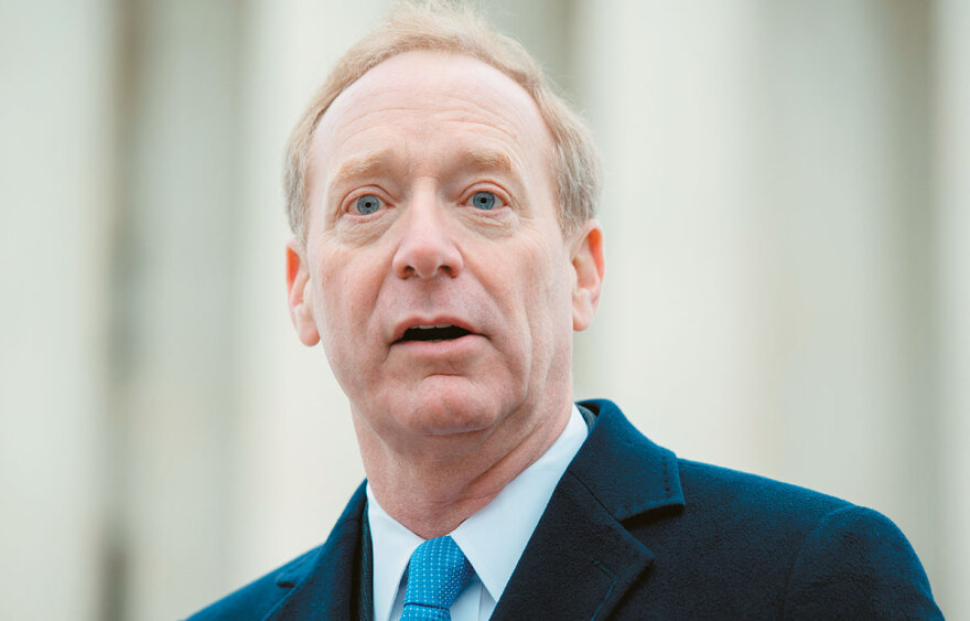 Η Microsoft κατέθεσε το σχέδιο για την επένδυση του €1 δισ. στα Σπάτα