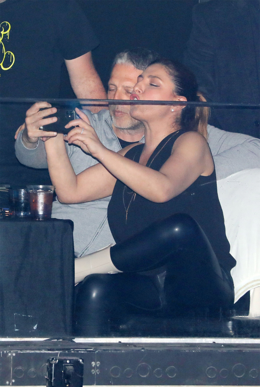 Έλενα Παπαρίζου-Ανδρέας Καψάλης: Ερωτευμένοι στη Νέα Υόρκη - Δείτε φωτογραφίες