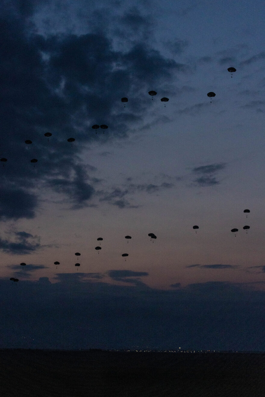 «Swift Response 23»: Εντυπωσιακές εικόνες από την άσκηση των ειδικών δυνάμεων