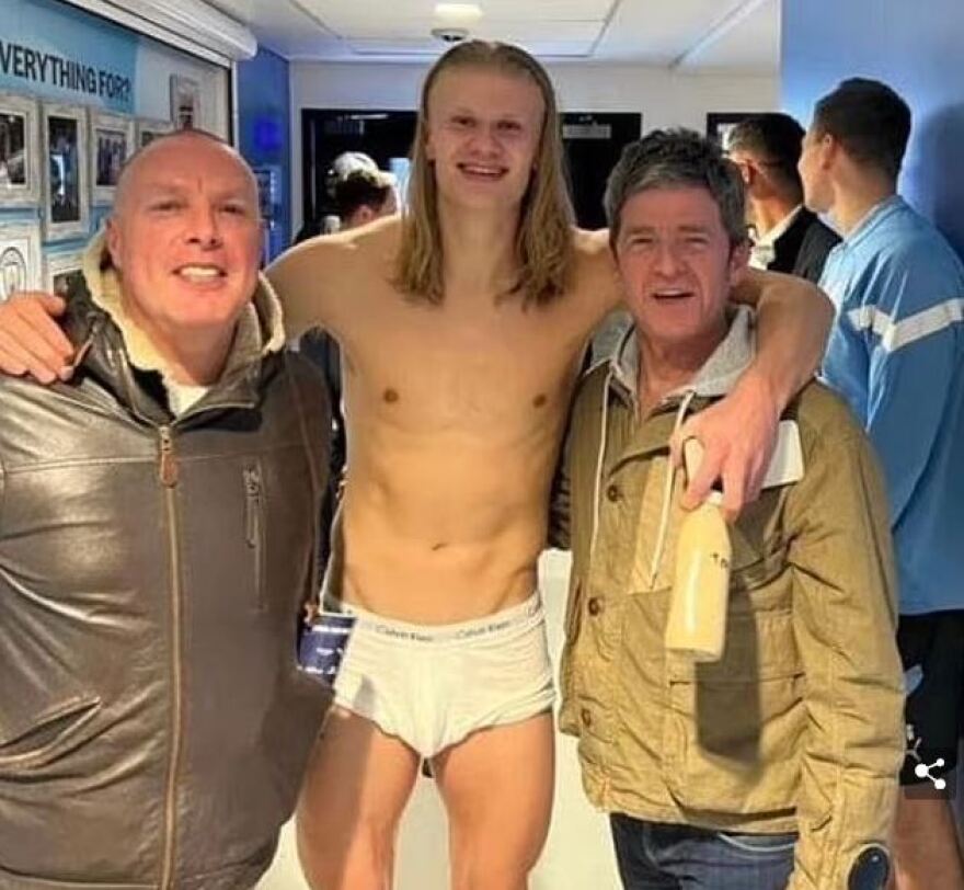 Ο Χάαλαντ θέλει να ενώσει ξανά τους αδελφούς Γκάλαχερ και να τραγουδήσει με τους Oasis