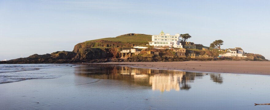 Αγκάθα Κρίστι: Στο «σφυρί» το ιδιωτικό νησί Μπεργκ στο οποίο εμπνεόταν τα μυθιστορήματά της