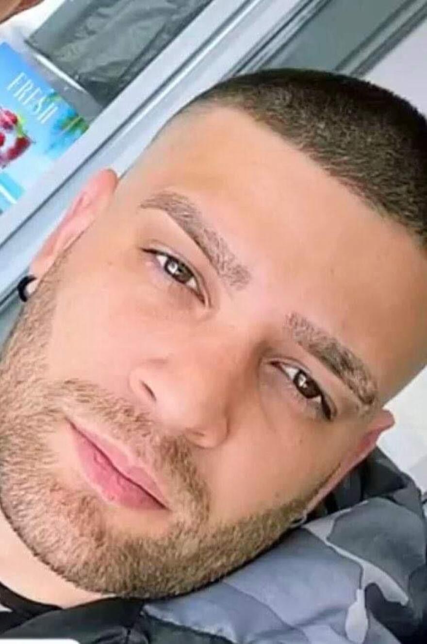 Θεσσαλονίκη: Ο 28χρονος «γύπας» ανεμίζει μέσα σε Porsche Cayenne €50.000 από τα «δανεικά»