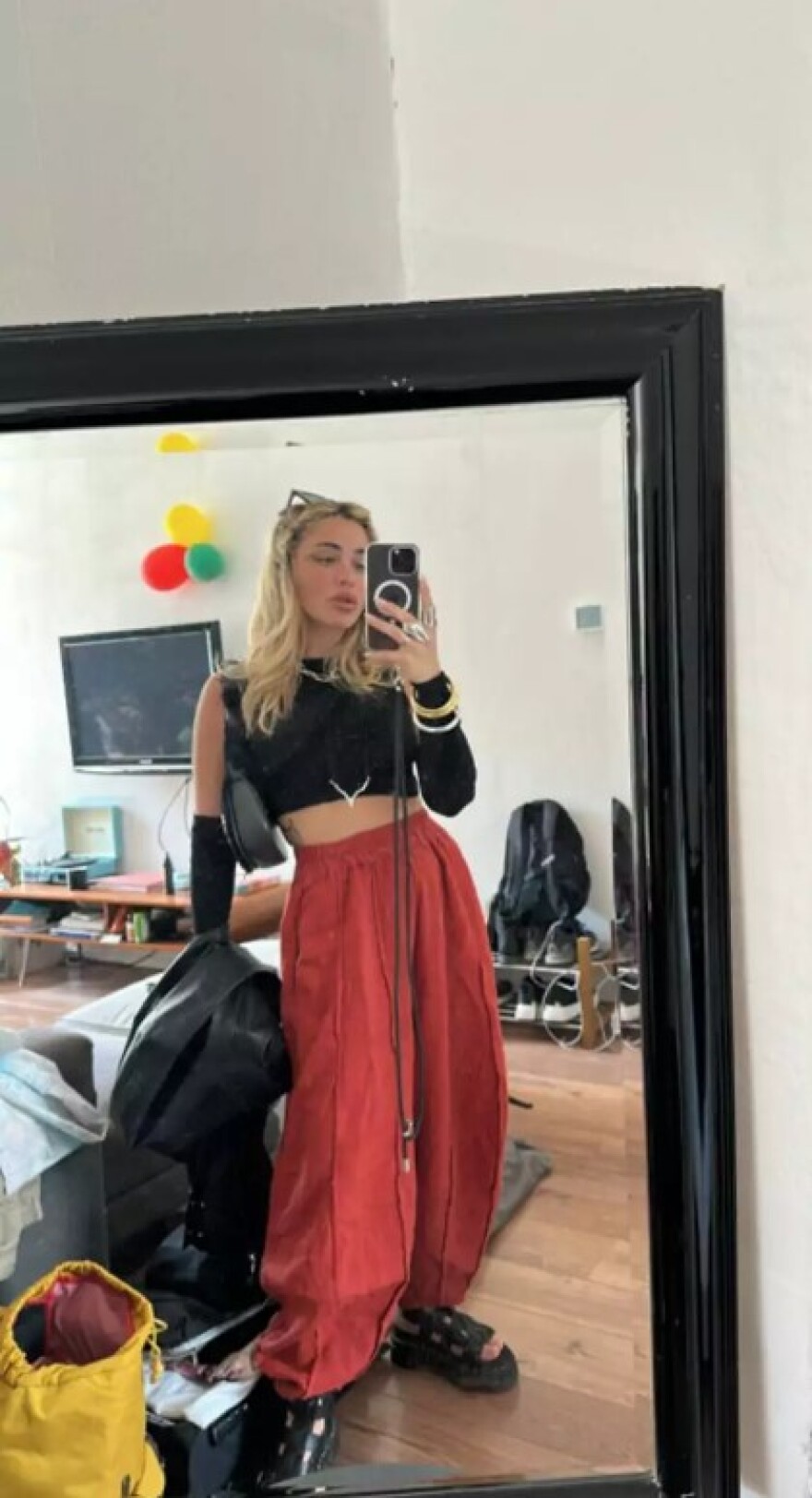 Κόνι Μεταξά: Απόδραση στο Άμστερνταμ με τις φίλες της