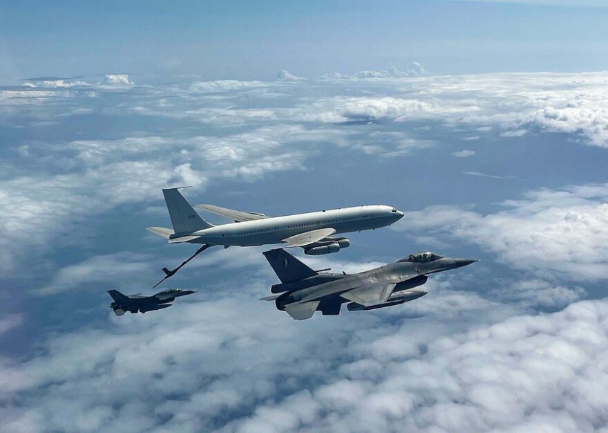 Υπουργείο Άμυνας: Βίντεο και φωτογραφίες από τη συνεκπαίδευση ελληνικών F-16 με αεροσκάφη του Ισραήλ 