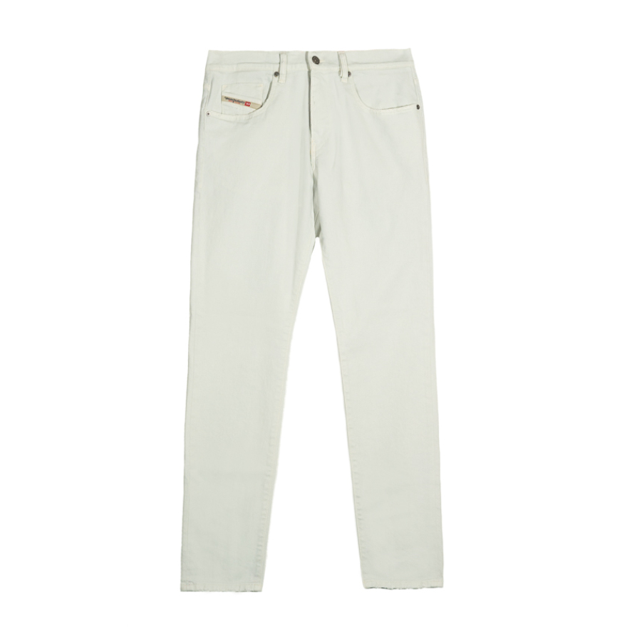 Στιλιστικές επιλογές και items που φέρνουν το καλοκαίρι πιο κοντά